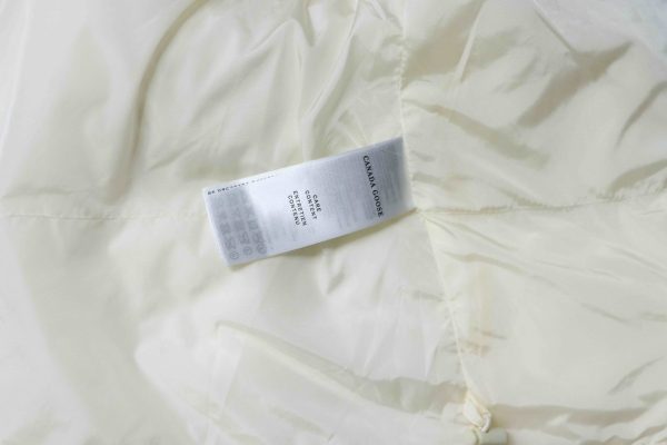 canada_goose__plaid_hooded_knitted_jacket_white_1D0E5F25F631D Canada goose Plaid Hooded Knitted Jacket White