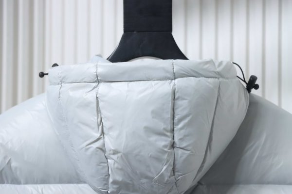 _canada_goose__puff_plaid_down_jacket_white_1D0A01B555910 Canada Goose Puff Plaid Down Jacket White