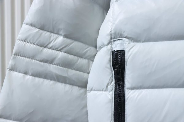 _canada_goose__puff_plaid_down_jacket_white_1D0A01B841B17 Canada Goose Puff Plaid Down Jacket White