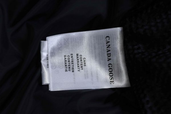 Canada Goose  Short red down jacket