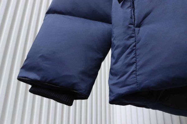 _canada_goose__stand_collar_large_plaid_down_jacket_dark_blue_1D0E600CF3C10 Canada goose Stand collar large plaid down jacket dark blue