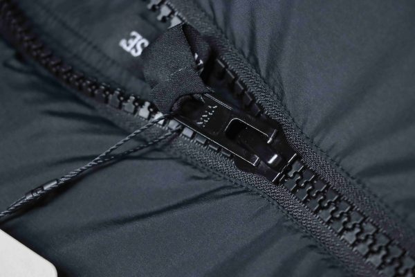 Canada goose Stand collar large plaid down jacket black