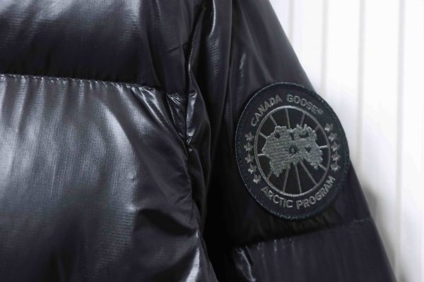 copy_of__canada_goose__puff_plaid_down_jacket_dark_blue_1D0A0285E491A Canada Goose Puff Plaid Down Jacket Black