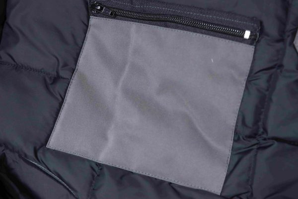 Canada goose  Business style mid-length down jacket gray