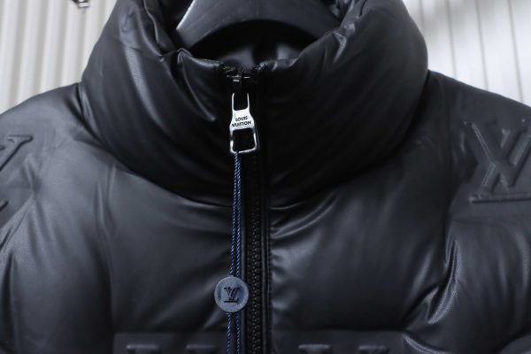copy_of_louis_vuitton_embossed_zipper_down_jacket_white_1D0F0964AEA1C Louis Vuitton Embossed Zip Down Jacket Black
