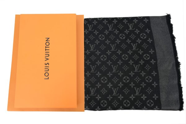 copy_of_louis_vuitton_suede_tassel_scarf_khaki_1D18713106117 Louis Vuitton Suede Tassel Scarf Black