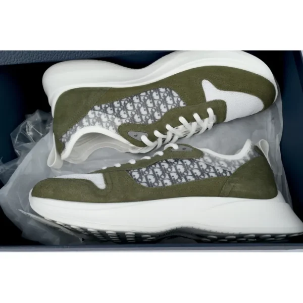dior_b25_runner_olive_green_3sn283zmi_h066_1CEDF82CCB518 Dior B25 Runner Olive Green 3SN283ZMI-H066