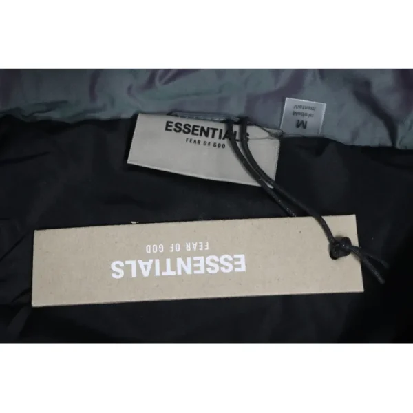 fear_of_god_essentials_high_street_style_synthetic_insulated_jacket_laser_colorful_1CEB34C0DAE1D Fear of God Essentials High Street Style Synthetic Insulated Jacket Laser Colorful