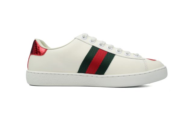gucci_ace_embroidered_hearts_1B4A2A018F713 Gucci Ace Embroidered Hearts