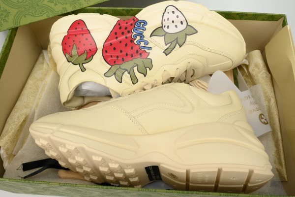 gucci_rhyton_starwberry_1B5C31407C111 Gucci Rhyton Starwberry