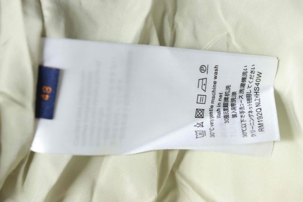 louis_vuitton_embossed_zipper_down_jacket_white_1D0F0911A8410 Louis Vuitton Embossed Zipper Down Jacket White