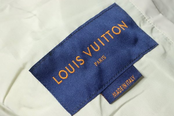 louis_vuitton_embossed_zipper_down_jacket_white_1D0F091485512 Louis Vuitton Embossed Zipper Down Jacket White