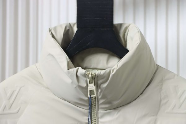 louis_vuitton_embossed_zipper_down_jacket_white_1D0F0922A0D18 Louis Vuitton Embossed Zipper Down Jacket White