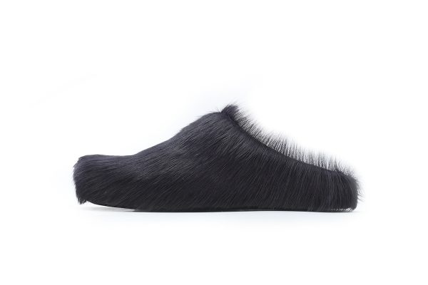 Marni Long hair Calfskin Fussbett Sabot Black SBMR000600P412200N99