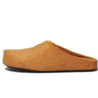 Marni Long hair Calfskin Fussbett Sabot Orange SBMR000600P412200R09 Marni Long hair Calfskin Fussbett Sabot Orange SBMR000600P412200R09