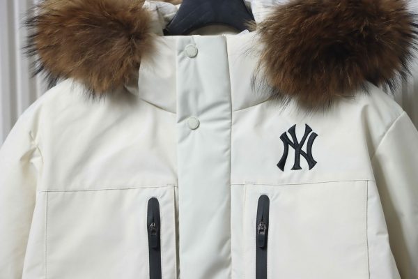 mlb__second_generation_large_fur_collar_workwear_white_1D23A027DBB1F MLB Second generation large fur collar workwear white