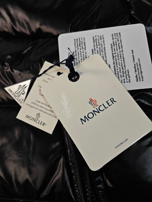 Moncler Maya Short Down Jacket Black (NFC) for women