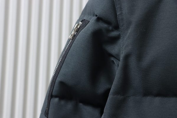 moose_knuckles__grey_1CF3280182111 Moose knuckles Men's down jacket grey