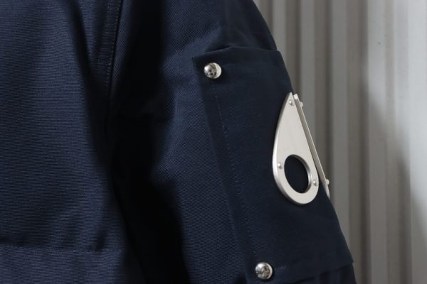 Moose knuckles  Zippered women's down jacket Dark blue