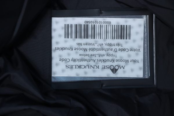 Moose knuckles  Zippered women's down jacket Dark blue