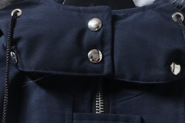 moose_knuckles_women_s_debbie_down_bomber_jacket_w__fur_black_1D0F0DBC4BC19 Moose Knuckles Classic Women's Down Jacket Dark Blue