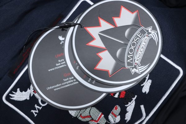 moose_knuckles_women_s_debbie_down_bomber_jacket_w__fur_black_1D0F0DBF10819 Moose Knuckles Classic Women's Down Jacket Dark Blue