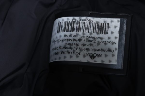 moose_knuckles_women_s_debbie_down_bomber_jacket_w__fur_black_1D0F0DC1A6C1B Moose Knuckles Classic Women's Down Jacket Dark Blue