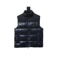 Moose knuckless Glossy down vest Black Moose knuckless Glossy down vest Black