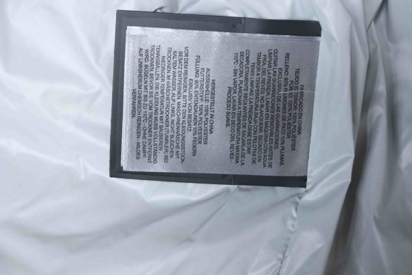 __moose_knuckless__glossy_down_vest__white_1D22AFE98C11C Moose knuckless Glossy down vest White