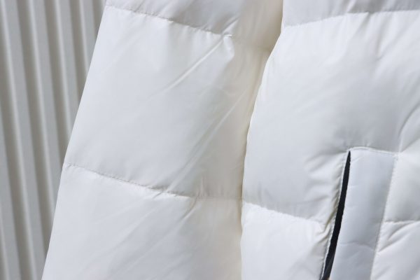 _moose_knuckless__gold_scissors_stand_collar_large_plaid_down_jacket__white_1D22B58C4FB19 Moose knuckless Gold Scissors Stand Collar Large Plaid Down Jacket White