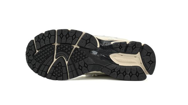 New Balance 1906R White and yellow RGG M1906RGG