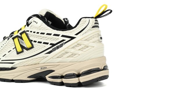 New Balance 1906R White and yellow RGG M1906RGG