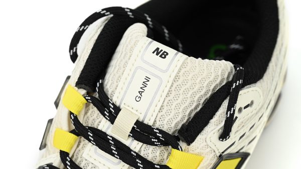 New Balance 1906R White and yellow RGG M1906RGG