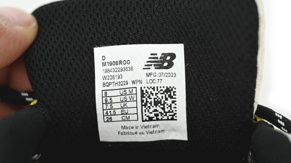 New Balance 1906R White and yellow RGG M1906RGG