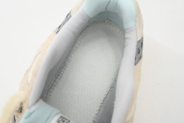 New Balance 9060 Beige Green U9060BW1