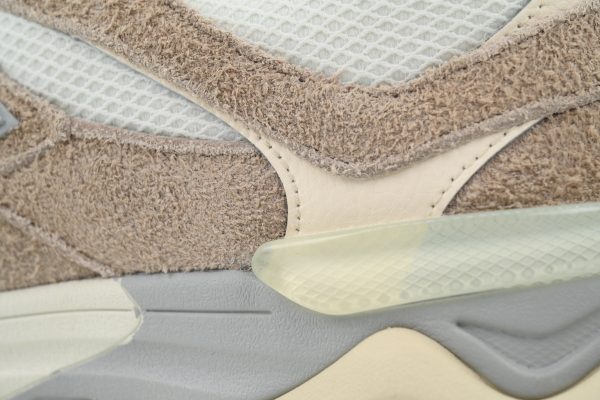 New Balance 9060 Driftwood   U9060HSB