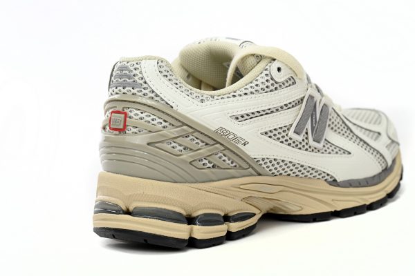 new_balance_beige_m1906rp__1AD638AC9E317 NEW BALANCE Beige M1906RP