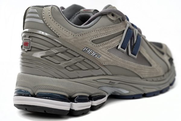 new_balance_grey_m1906rb__1AD637849671C NEW BALANCE Grey M1906RB