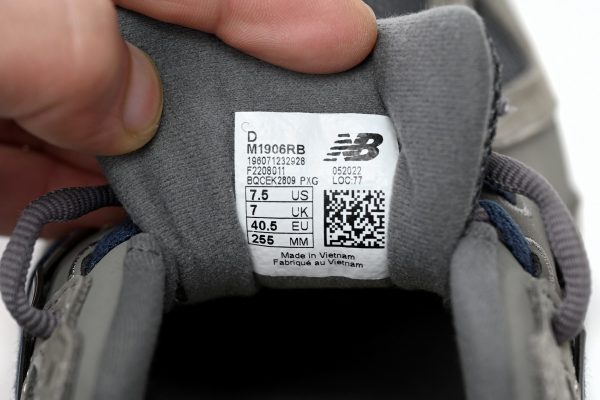 new_balance_grey_m1906rb__1AD63784FF71C NEW BALANCE Grey M1906RB