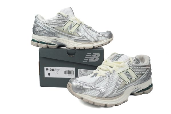 NEW BALANCE Light Gray Silver M1906REE