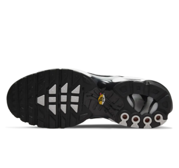 nike_air_max_plus_black_silver_white_dm0032_003_1B22023B0C313 Nike Air Max Plus Black Silver White DM0032-003