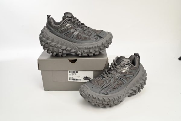 pk_god_batch_balenciaga_defender_black_gray_685611_w2ra6_3000_1B239BA93681C PK God Batch Balenciaga Defender Black Gray 685611 W2RA6 3000