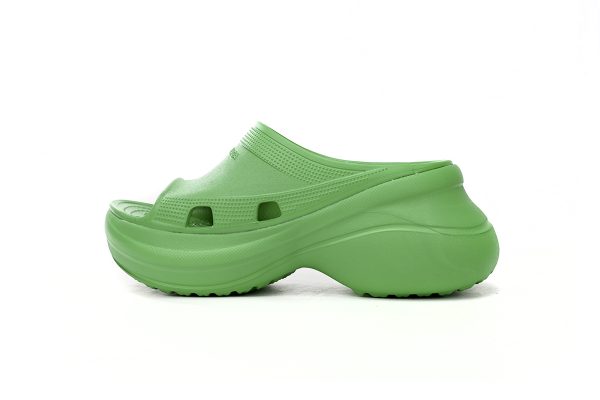 PK God Batch BALENCIAGA Pool Crocs Green 677386 W1S8E 3033 PK God Batch BALENCIAGA Pool Crocs Green 677386 W1S8E 3033