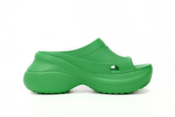 pk_god_batch_balenciaga_pool_crocs_green_677386_w1s8e_3033_1B1CE0F008810 PK God Batch BALENCIAGA Pool Crocs Green 677386 W1S8E 3033