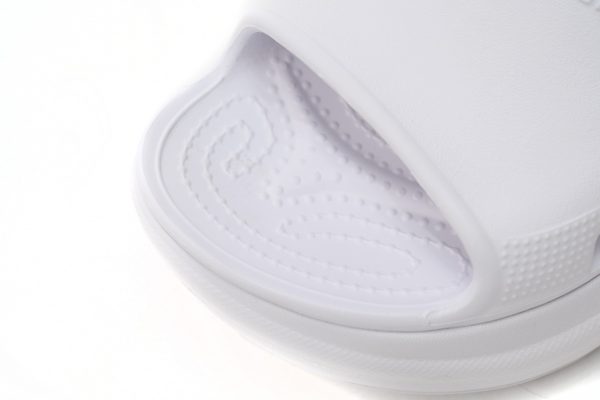 pk_god_batch_balenciaga_pool_crocs_white_677389_w1s8e_9000_1B1CE1AD3DA18 PK God Batch BALENCIAGA Pool Crocs White 677389 W1S8E 9000