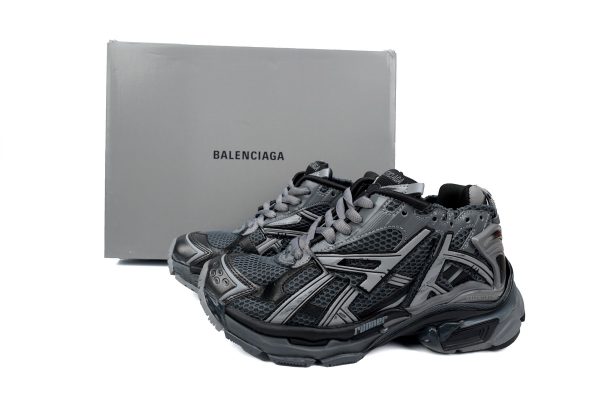 PK God Batch Balenciaga Runner All Black Gray 677402 W3RB2 1515
