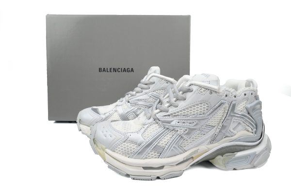 PK God Batch Balenciaga Runner Mi Light Blue 677402 W3RB2 8100
