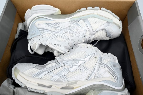 PK God Batch Balenciaga Runner Mi Light Blue 677402 W3RB2 8100