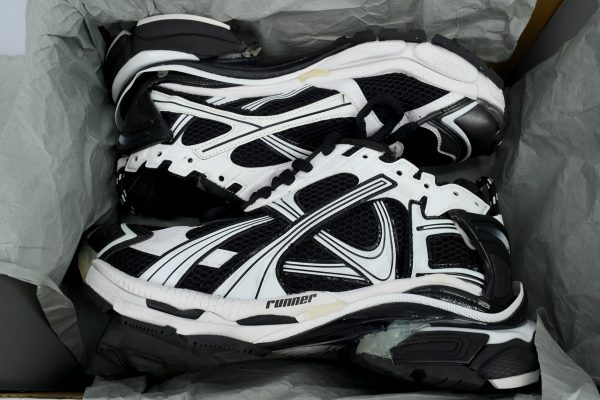 pk_god_batch_balenciaga_runner_sneaker__white_black__772774_w3rmu_9010_1C6FEA3917A14 PK God Batch Balenciaga Runner Sneaker 'White Black' 772774 W3RMU 9010
