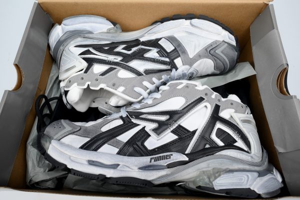 pk_god_batch_balenciaga_runner_white_black_gray_677402_w3rb2_9012_1AC5CAFB3C519 PK God Batch Balenciaga Runner White Black Gray 677402 W3RB2 9012
